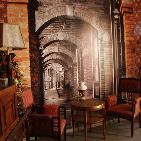 Hostelik Wiktorianski 우치 외부 사진